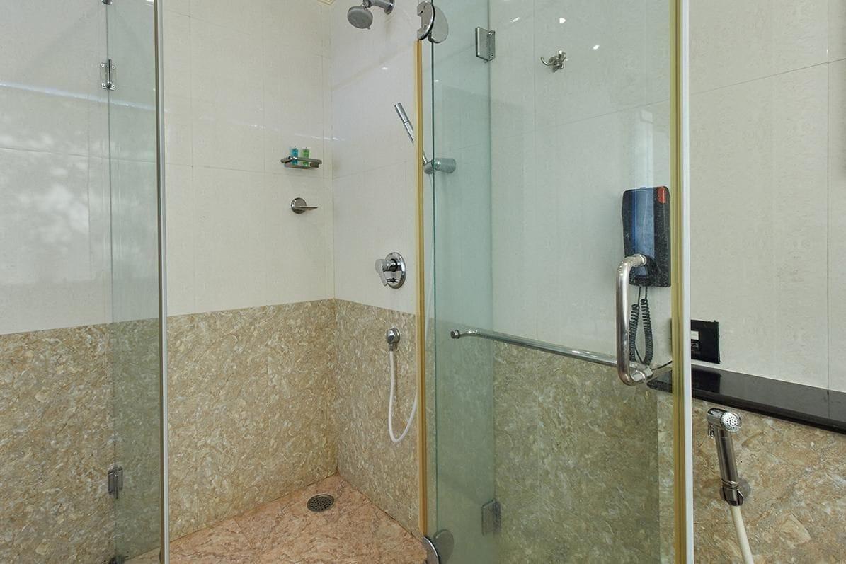 Royalton Hyderabad Abids Hotel Bagian luar foto